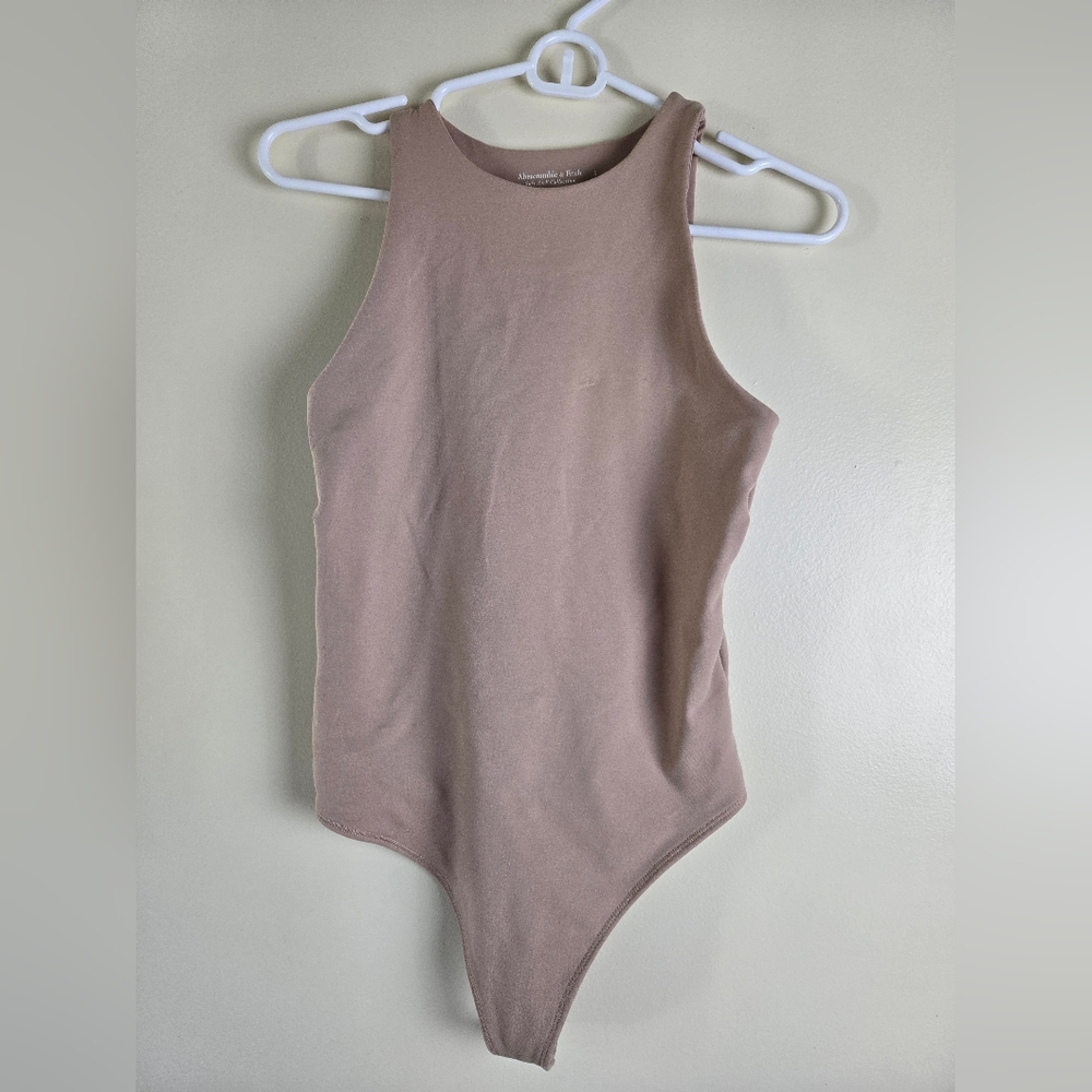 Abercrombie & Fitch Tan Sleeveless Bodysuit Cut-out In The Back Size S